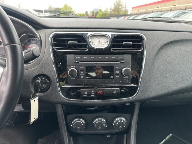 2012 Chrysler 200 Touring