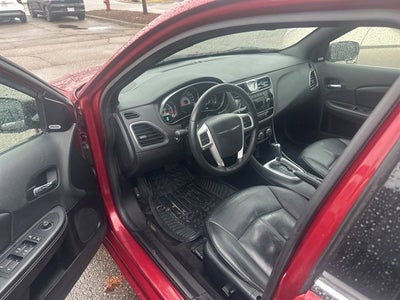 2013 Chrysler 200 Limited