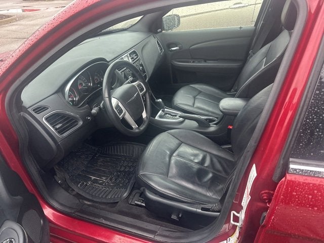 2013 Chrysler 200 Limited