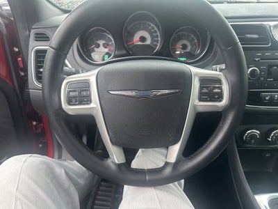 2013 Chrysler 200 Limited