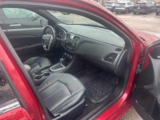 2013 Chrysler 200 Limited