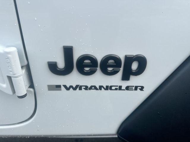 2025 Jeep Wrangler 4-Door Summit 4x4
