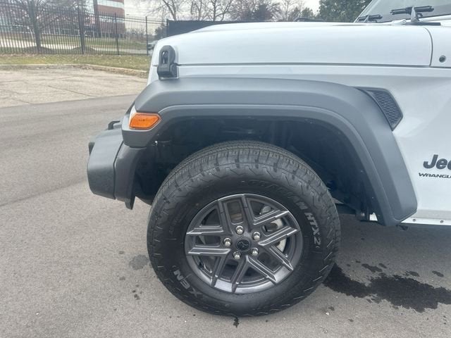 2025 Jeep Wrangler 4-Door Summit 4x4
