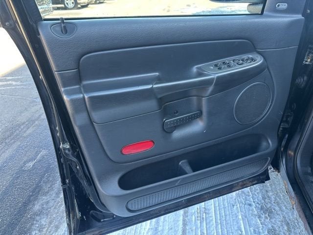 2004 Dodge Ram 1500 SLT