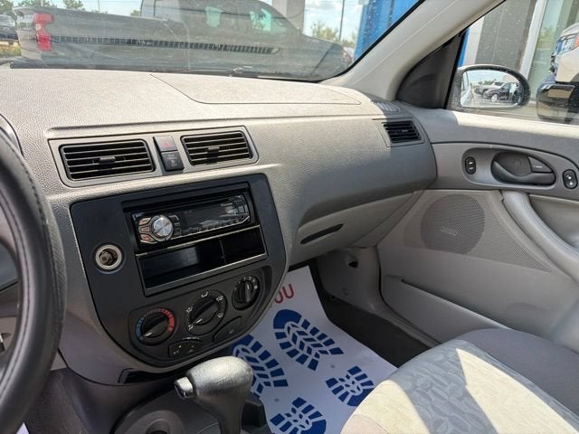 2005 Ford Focus S