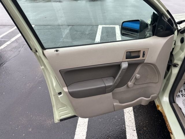 2010 Ford Focus S