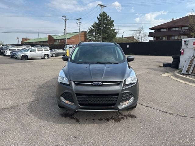 Used 2015 Ford Escape SE with VIN 1FMCU0GX9FUB28092 for sale in Southfield, MI