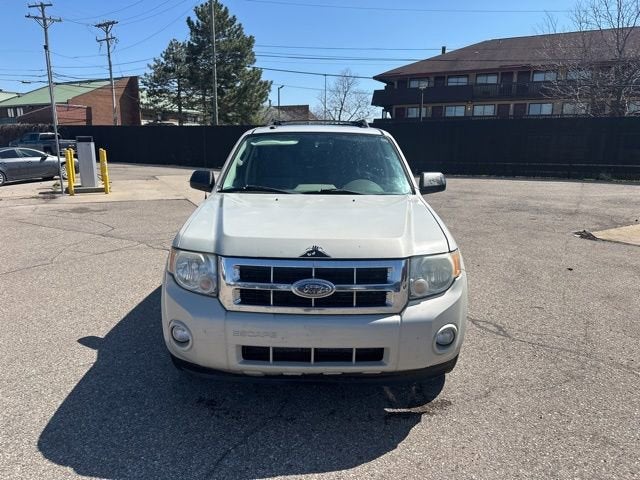 Used 2009 Ford Escape XLT with VIN 1FMCU93G79KB94621 for sale in Southfield, MI