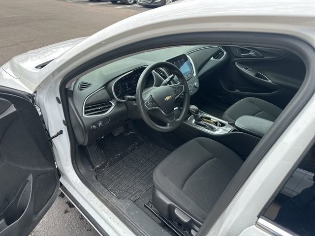 2022 Chevrolet Malibu LS