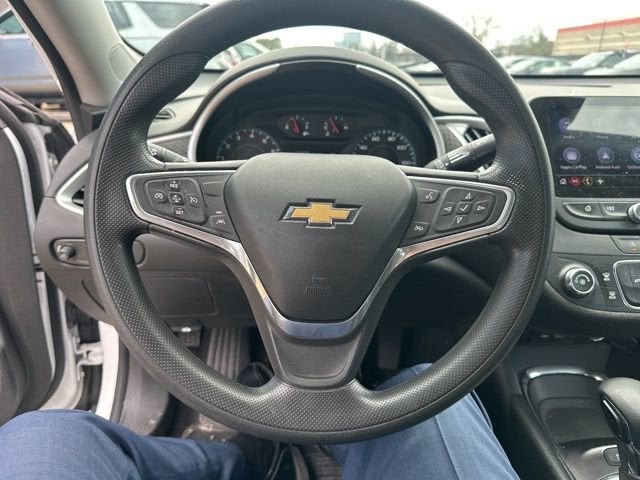 2022 Chevrolet Malibu LS