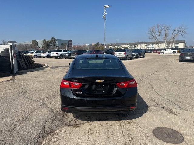 2022 Chevrolet Malibu LS