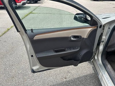 2011 Chevrolet Malibu LT w/1LT