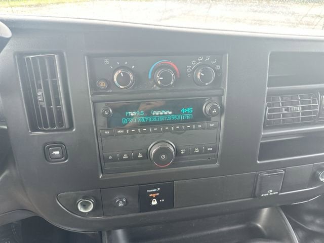 2024 Chevrolet Express Cargo 2500 WT