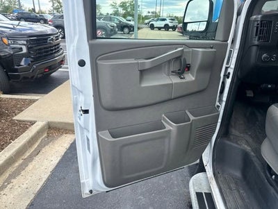 2024 Chevrolet Express Cargo 2500 WT