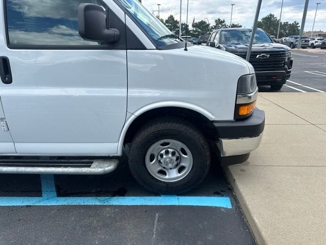 2024 Chevrolet Express Cargo 2500 WT