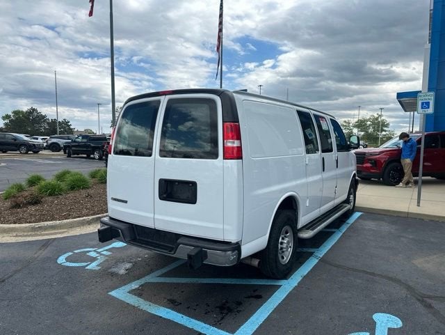 2024 Chevrolet Express Cargo 2500 WT