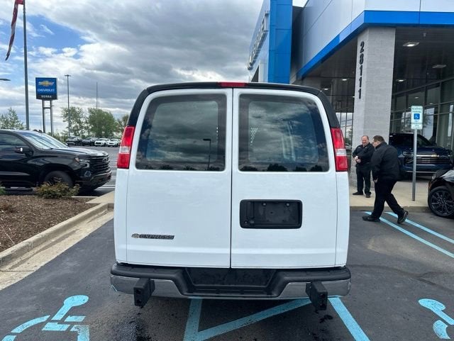 2024 Chevrolet Express Cargo 2500 WT