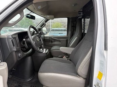 2025 Chevrolet Express Cargo WT