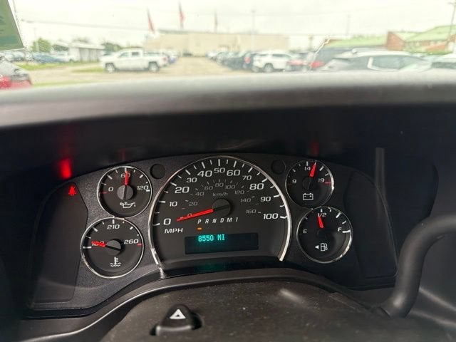 2025 Chevrolet Express Cargo WT