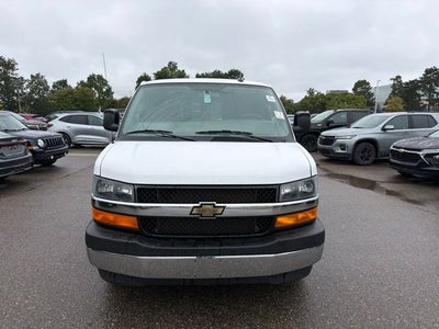 2025 Chevrolet Express Cargo WT