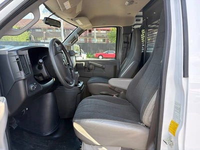 2025 Chevrolet Express Cargo WT