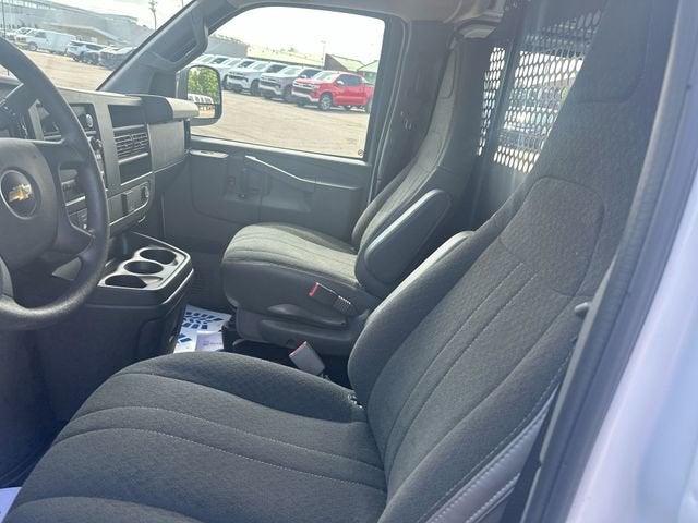 2024 Chevrolet Express Cargo 2500 WT