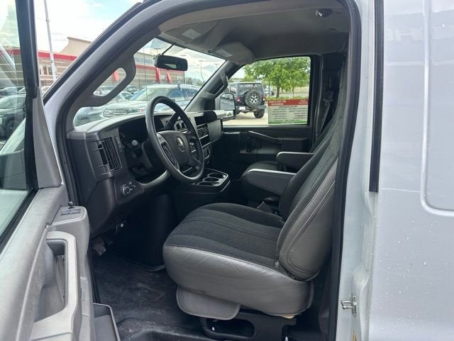 2024 Chevrolet Express Cargo 2500 WT