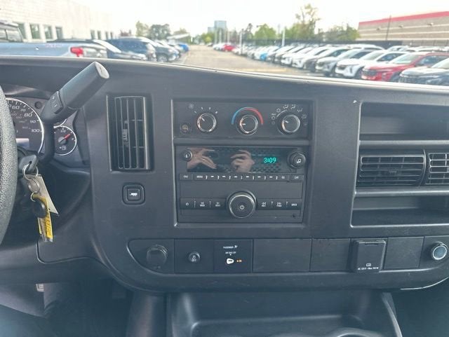 2024 Chevrolet Express Cargo 2500 WT