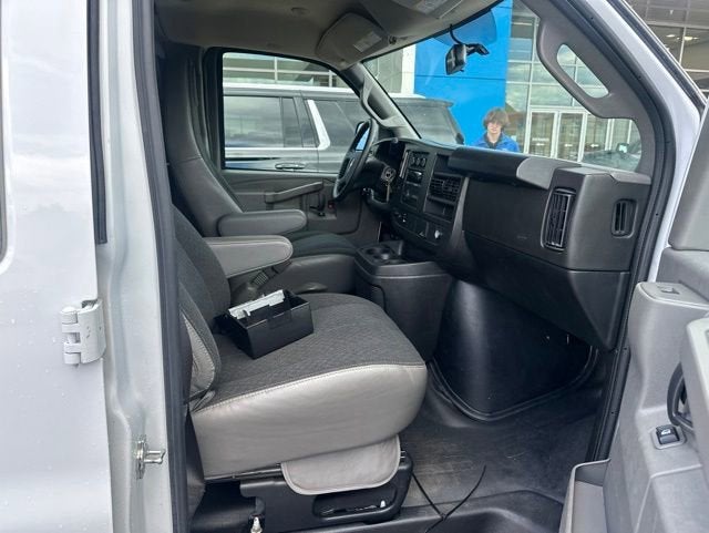 2024 Chevrolet Express Cargo 2500 WT