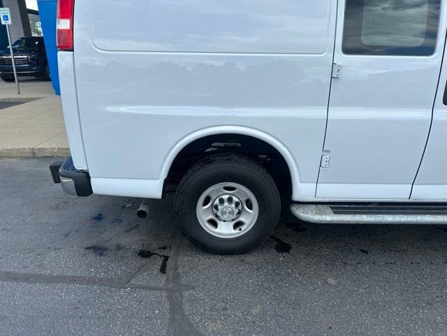 2024 Chevrolet Express Cargo 2500 WT