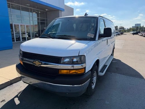 2025 Chevrolet Express Cargo WT
