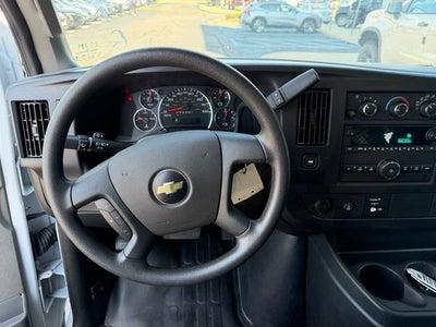 2025 Chevrolet Express Cargo WT