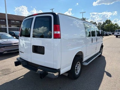 2025 Chevrolet Express Cargo WT