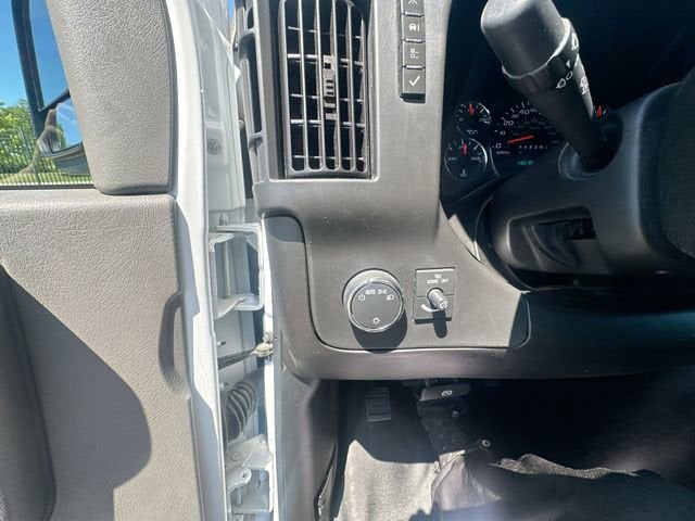 2024 Chevrolet Express Cargo 2500 WT
