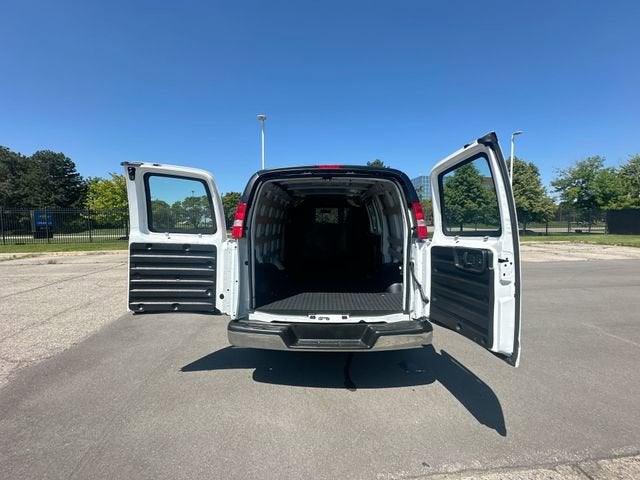 2024 Chevrolet Express Cargo 2500 WT