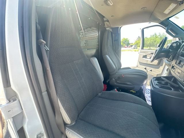 2024 Chevrolet Express Cargo 2500 WT