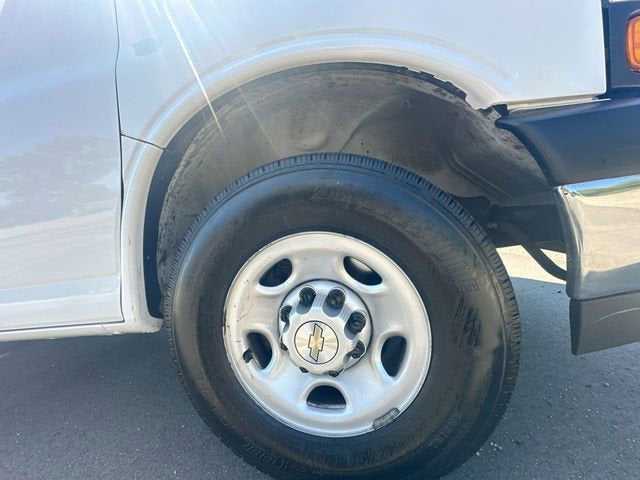 2024 Chevrolet Express Cargo 2500 WT