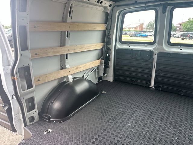 2024 Chevrolet Express Cargo 2500 WT