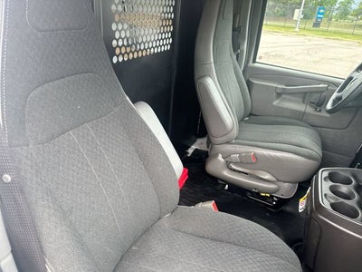 2024 Chevrolet Express Cargo 2500 WT