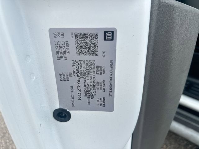 2024 Chevrolet Express Cargo 2500 WT