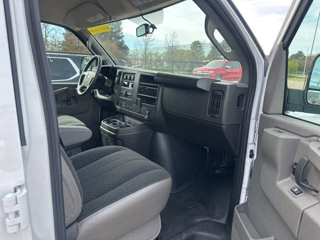 2024 Chevrolet Express Cargo 2500 WT