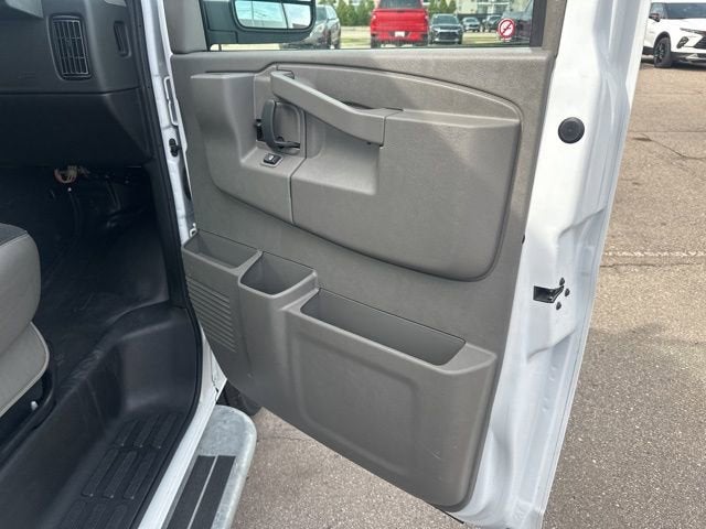 2024 Chevrolet Express Cargo 2500 WT