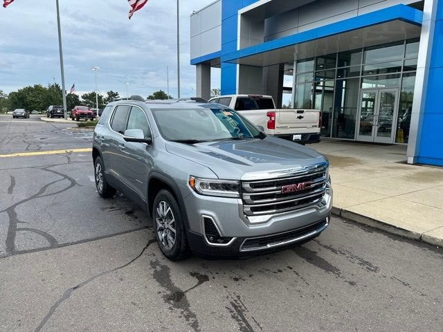 2023 GMC Acadia SLT