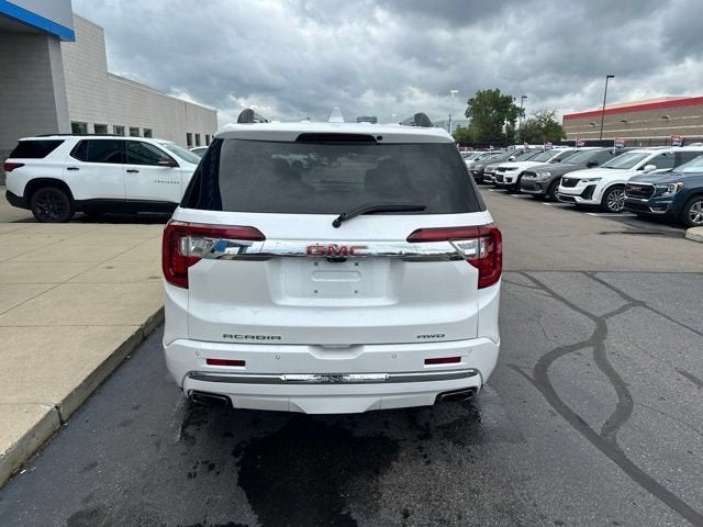 2021 GMC Acadia Denali