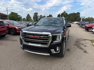 2023 GMC Yukon XL SLT