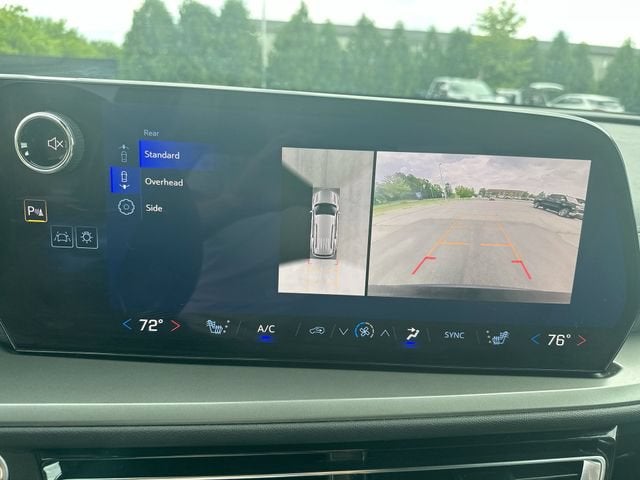 2024 Chevrolet Traverse LS