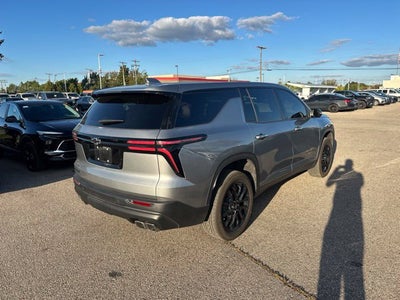 2024 Chevrolet Traverse LS