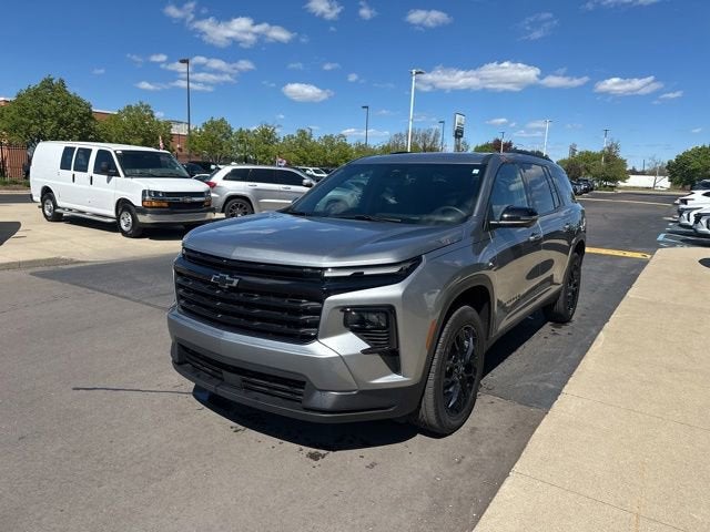 2024 Chevrolet Traverse LT