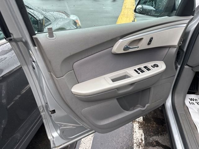 2011 Chevrolet Traverse LS