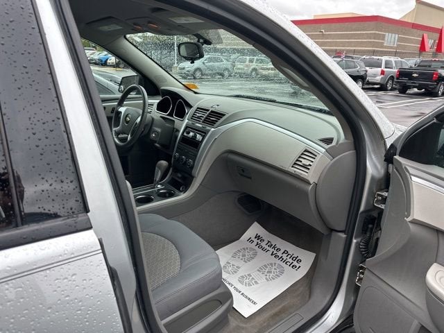 2011 Chevrolet Traverse LS